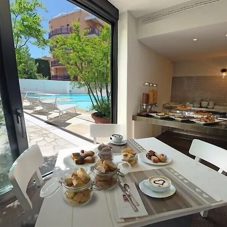 Hotel Europa Monetti 4*