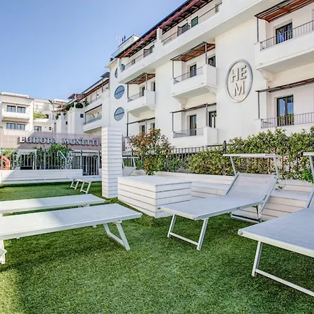 Отель Europa Monetti 4*