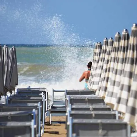 Europa Monetti Отель 4*