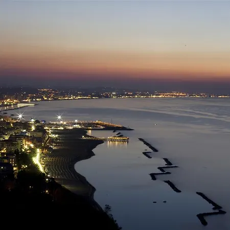 Отель Europa Monetti