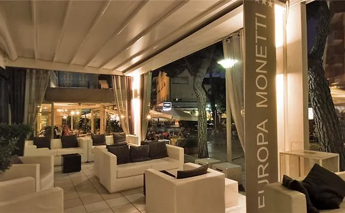 Europa Monetti ホテル カットーリカ